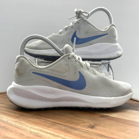 Nike Revolution 7 Shoes Women's Sz 7 Gray Blue Run Comfort Lightweight Training - Picture 1 of 15